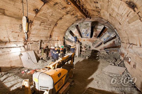 地铁投资年超三千亿元,筹资渠道和主体单一