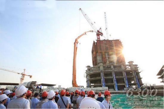 中联重科101米碳纤维臂架泵车的处子秀