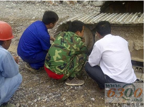 与客户进行交谈