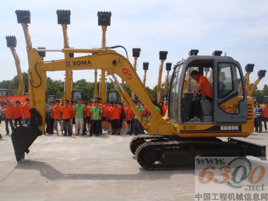 挖掘机操作手免费培训活动