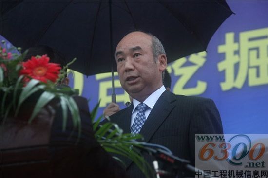 山重建机,挖掘机